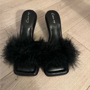 NWT Sam Edelman Circus kitten heels feathered